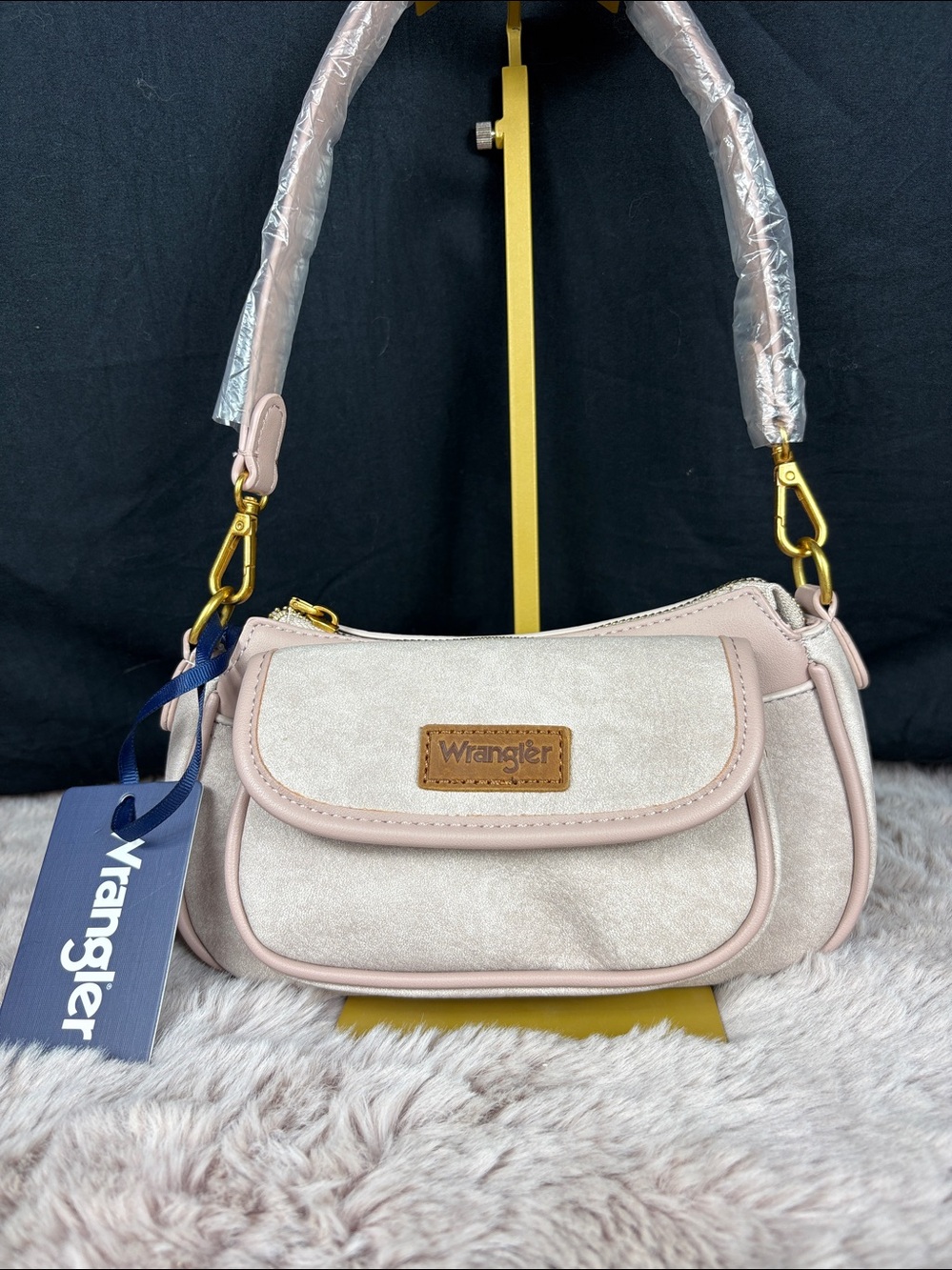 Wrangler NWT Vintage-Style Crossbody Hobo Bag Tan Blush WG-HB 582-818-TN